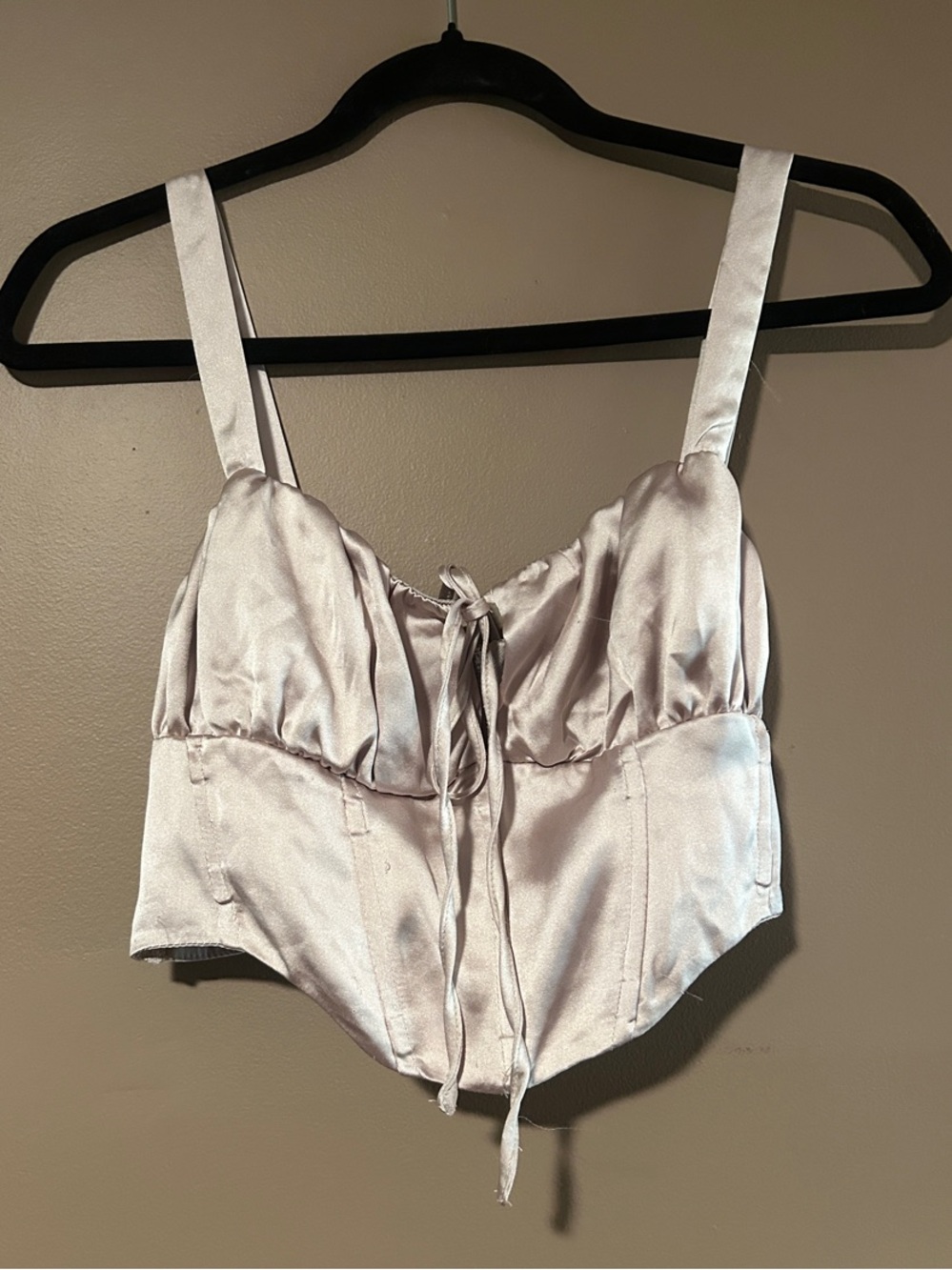 Garage champagne Tie-Front Satin Crop Top